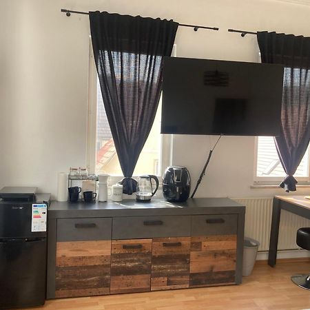 Junges Appartement ไวเคอร์ไซม์ ภายนอก รูปภาพ